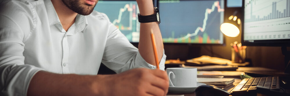 Serious,Businessman,Thinking,Hard,Of,Problem,Solution,Working,Late,In