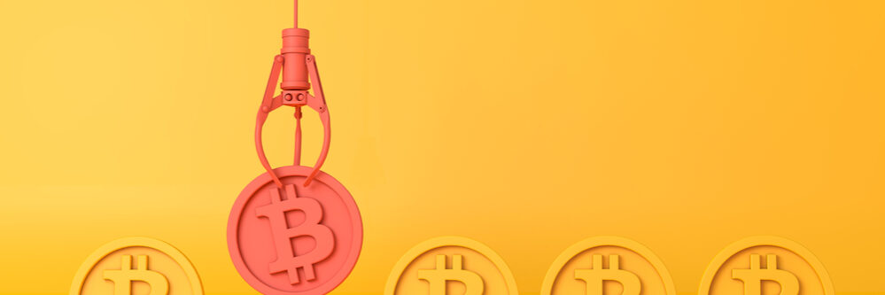 Bitcoin,Cryptocurrency,Coin,Being,Grabbed,By,A,Robotic,Claw.,3d